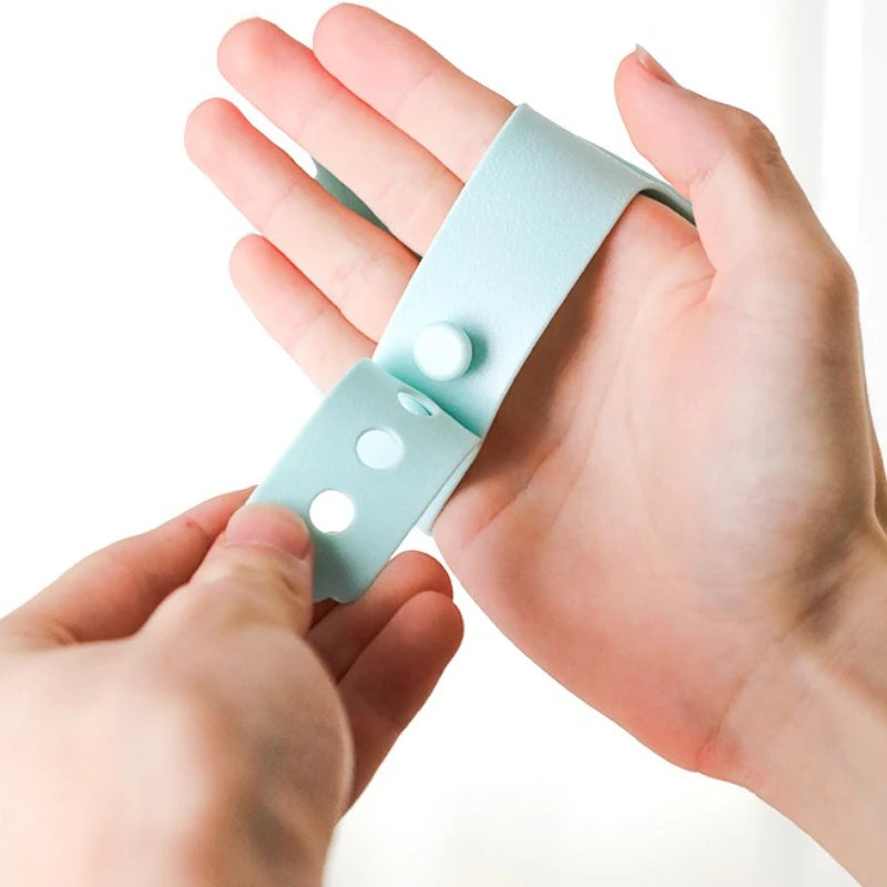 Le Gratte-Moustaches - Brosse de massage en silicone